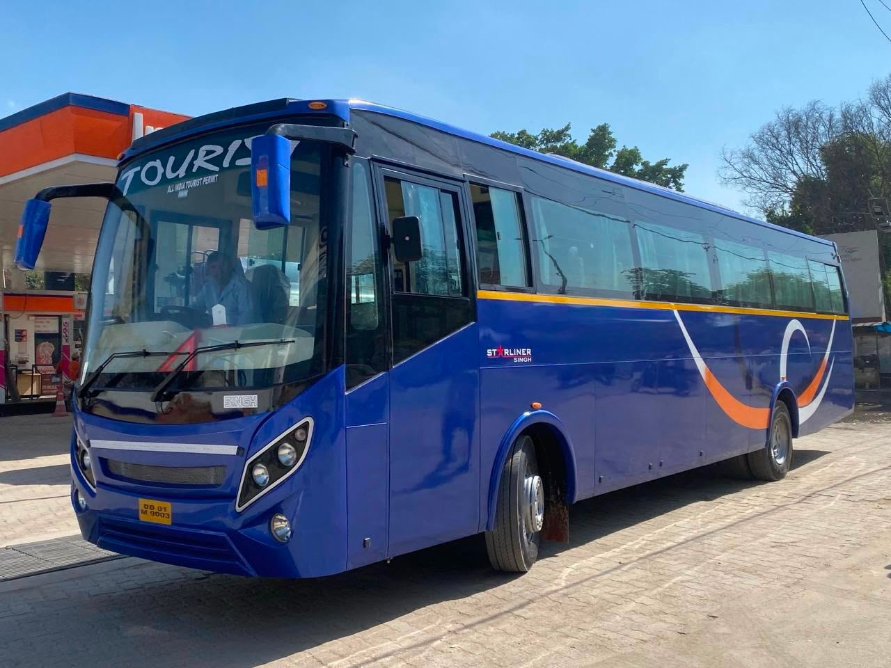 40 Seater Luxury Bus