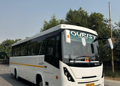 Mini Coach – 27/29/33 Seater