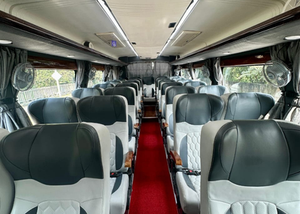 Mini Coach – 27/29/33 Seater