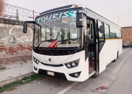 Mini Coach – 21 Seater
