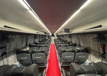 45/49 Seater Luxury Bus