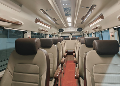 Force Tempo Traveller