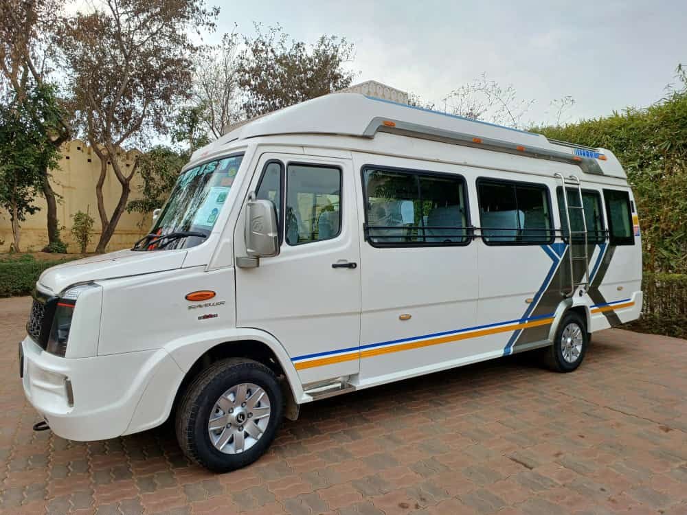 Force Tempo Traveller